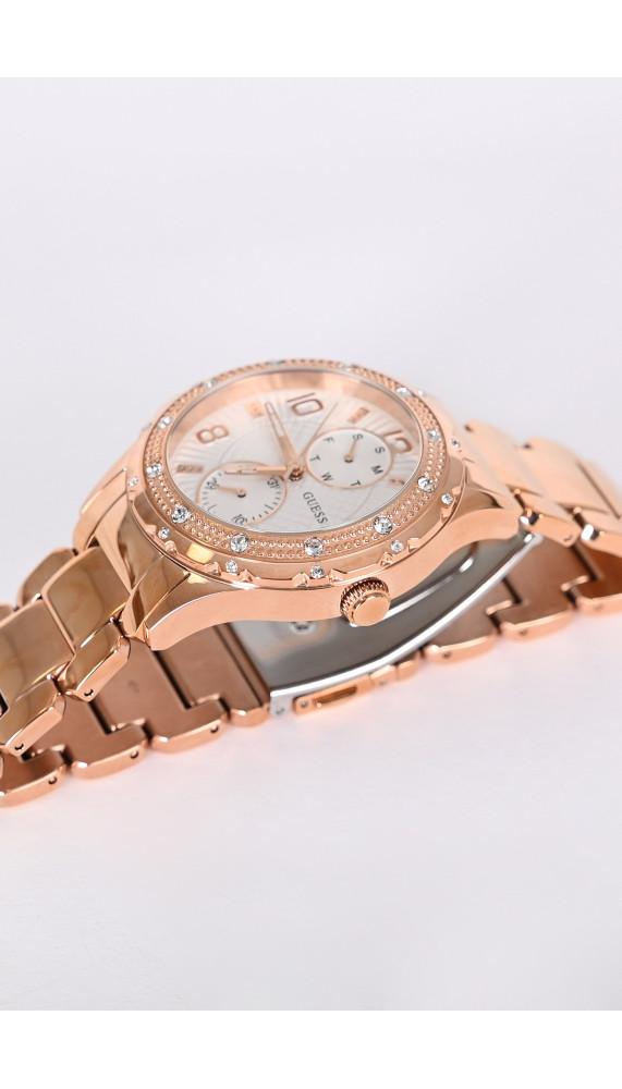 Montres Guess | À l'Ombre des Marques