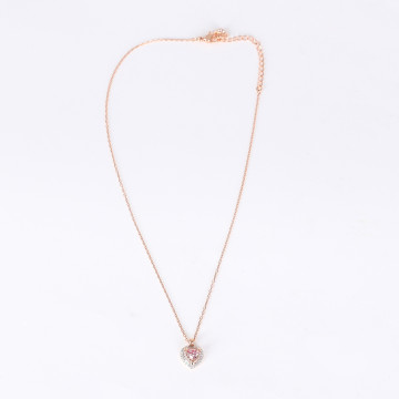 Collier - One