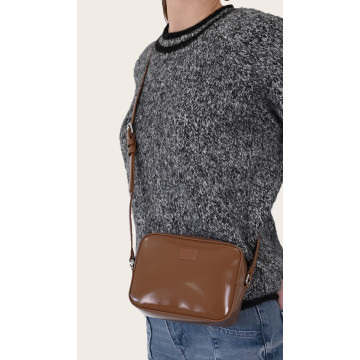 Sac - TJW Must Camera