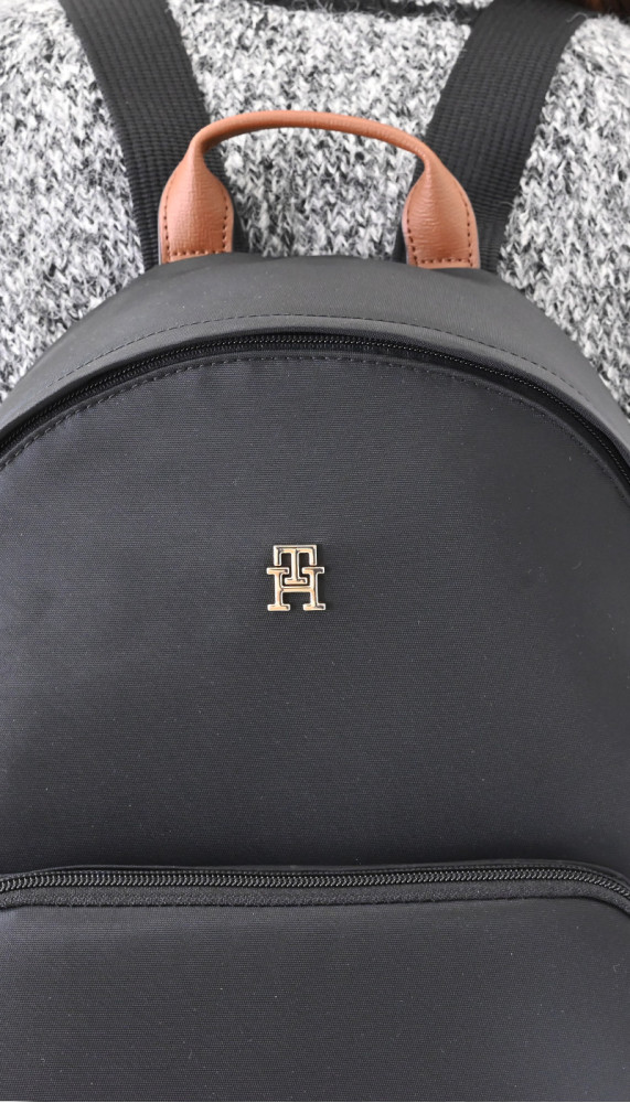 Sacs Tommy Hilfiger | À l'Ombre des Marques