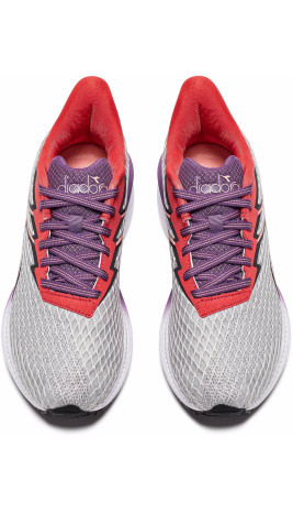 Chaussures running - Strada W