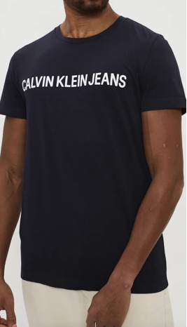 T-shirt - Core Institutional