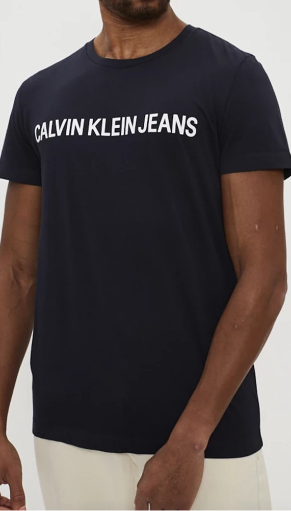T-shirt - Core Institutional